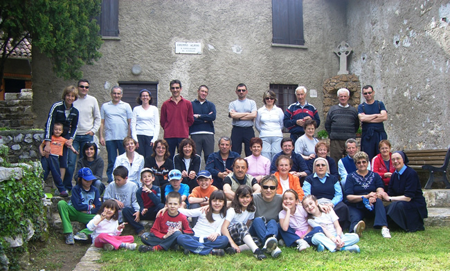 ingrandisci