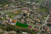 ingrandisci