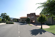 ingrandisci