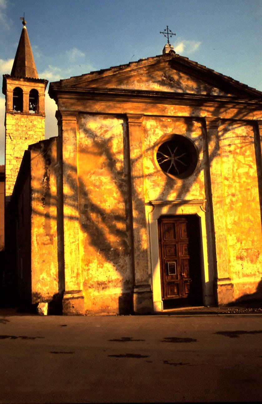 ingrandisci