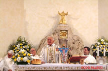 Ingrandisci